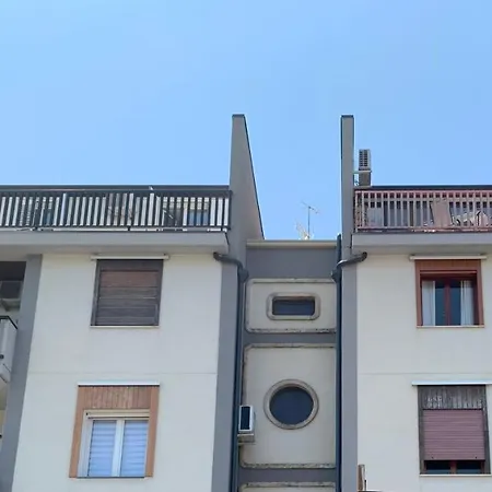 Donna Agata House *